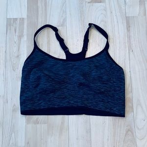 🎈Old Navy Sports Bra Large 🎈